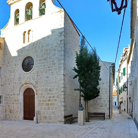 Guest house Old Town - Koludraska Street